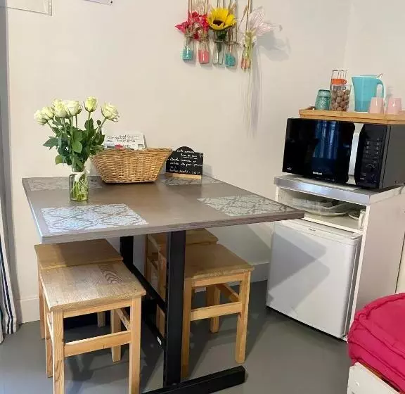 Aamiaismajoitus (B&B) Chambres D Elisa