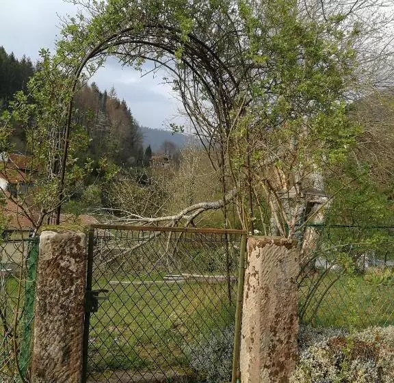 ベッドアンドブレックファースト La Maison Du Vannier