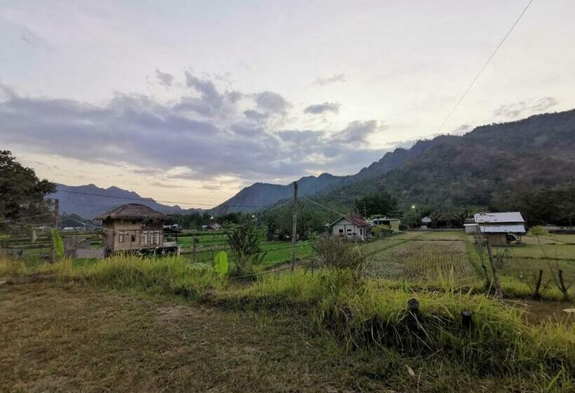 De Chicktoria Hostel