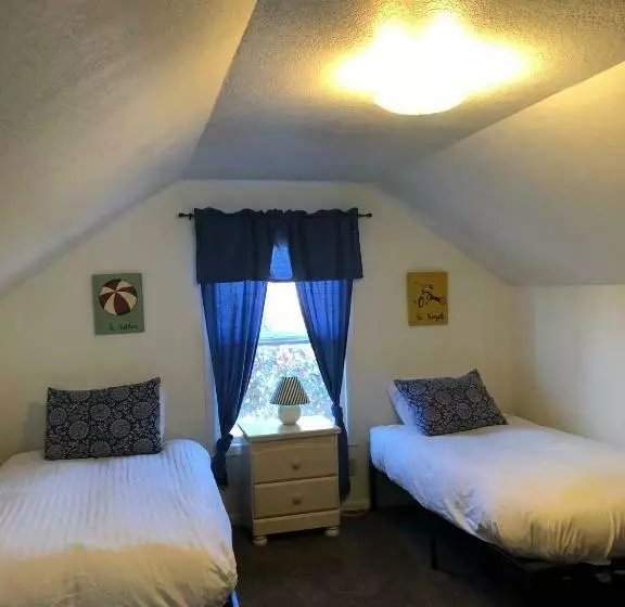 Hotelli Guesthouse Cannon Beach