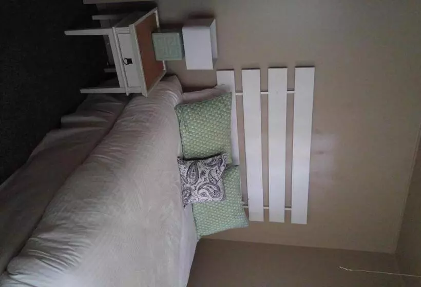 Hotelli Guesthouse Cannon Beach