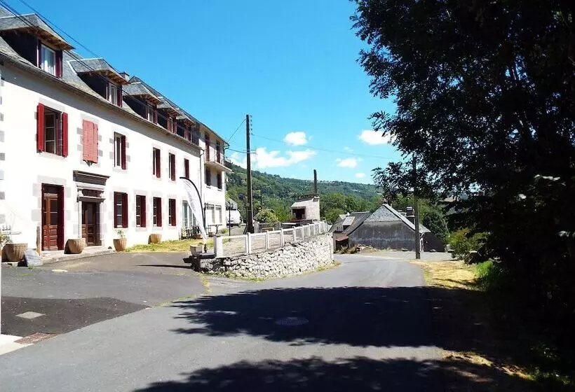 Majatalo Au Coeur Du Volcantal