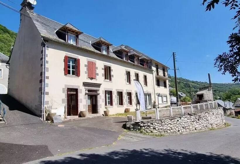 Majatalo Au Coeur Du Volcantal