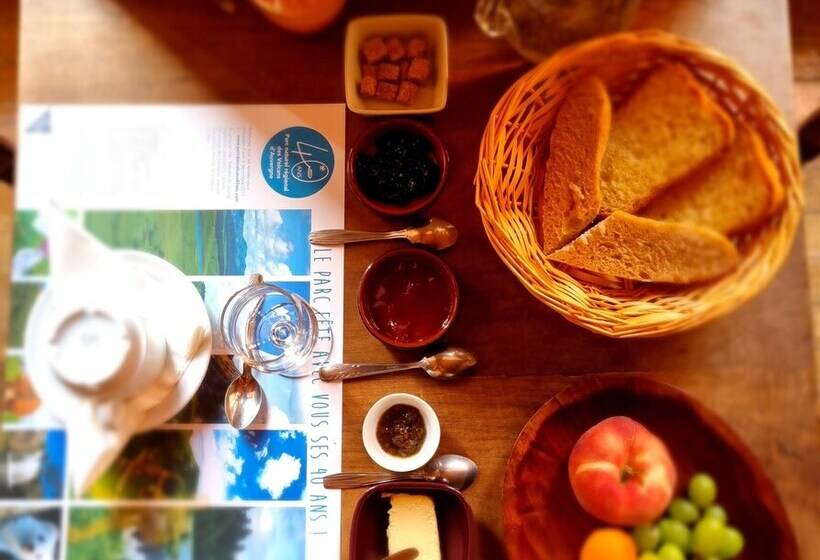 ペンション Au Coeur Du Volcantal