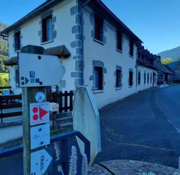 Majatalo Au Coeur Du Volcantal