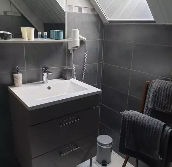 ベッドアンドブレックファースト Au Chardon Bleu