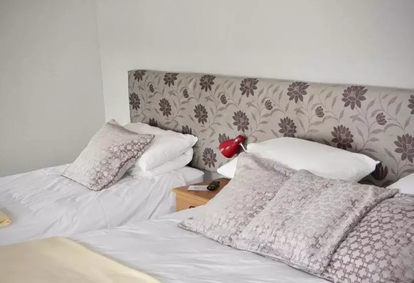 Aamiaismajoitus (B&B) Cartron House