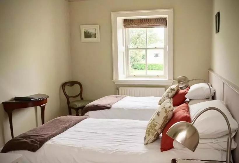 Aamiaismajoitus (B&B) Cartron House