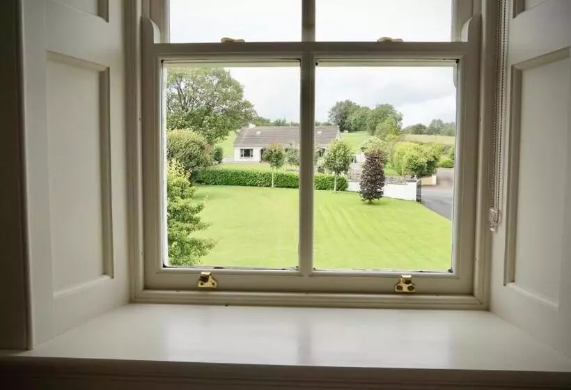 Aamiaismajoitus (B&B) Cartron House