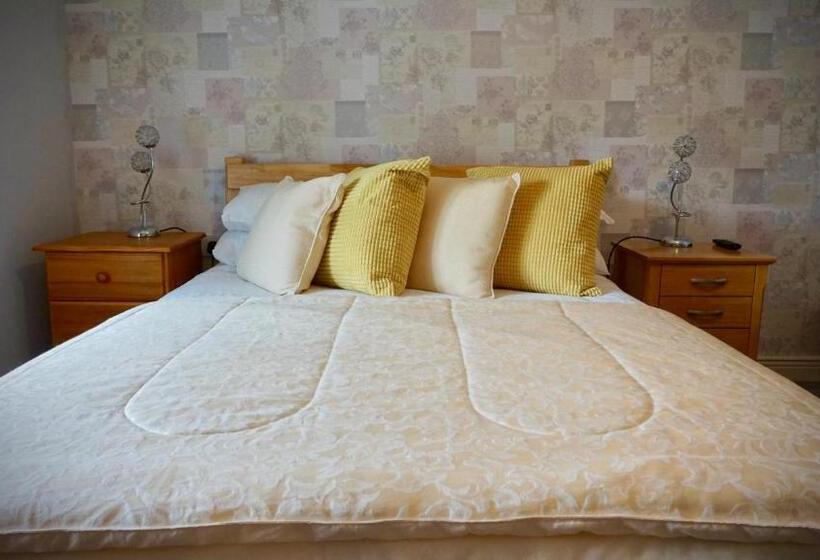 住宿加早餐  Cartron House