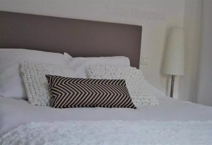 Aamiaismajoitus (B&B) Chambres D Hôtes Home Sweet Home