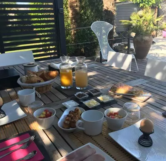 Aamiaismajoitus (B&B) Chambres D Hôtes Home Sweet Home