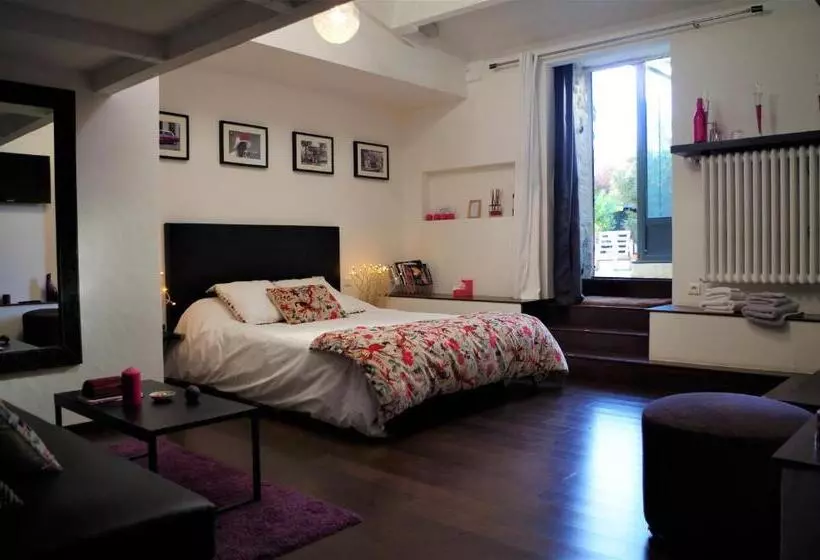 Aamiaismajoitus (B&B) Chambres D Hôtes Home Sweet Home