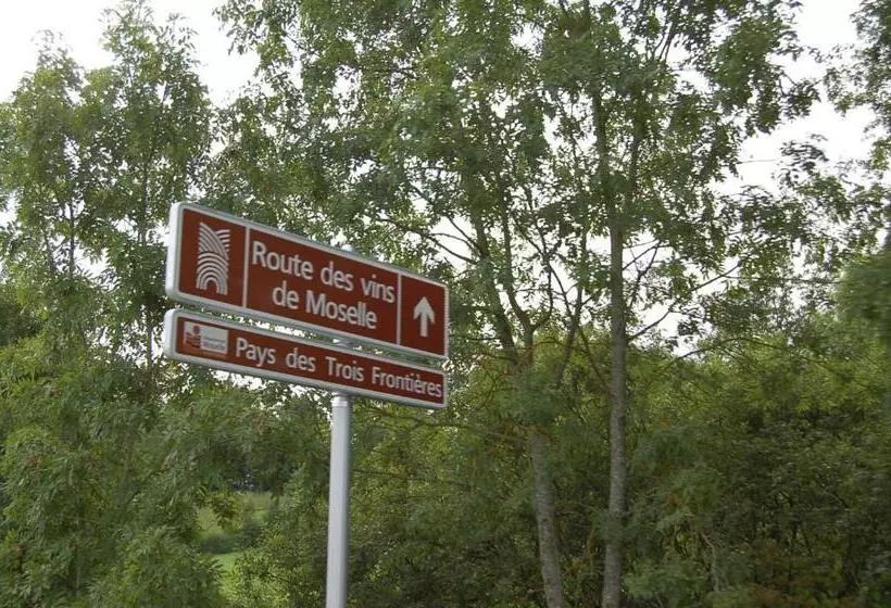 Aamiaismajoitus (B&B) Chambres D Hôtes Le Clos Du Verger