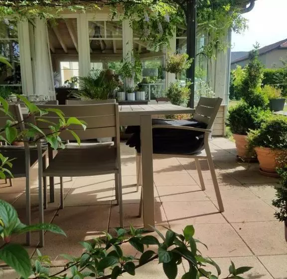 Aamiaismajoitus (B&B) Chambres D Hôtes Le Clos Du Verger