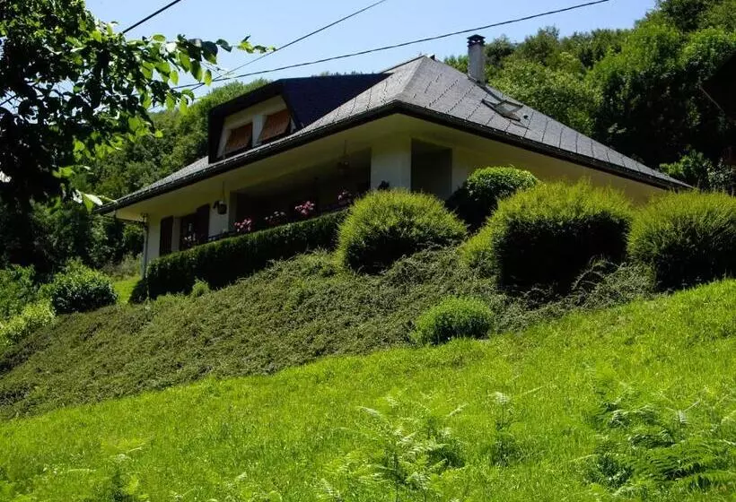 ベッドアンドブレックファースト Chambres D Hôtes Les Pierres Taillées