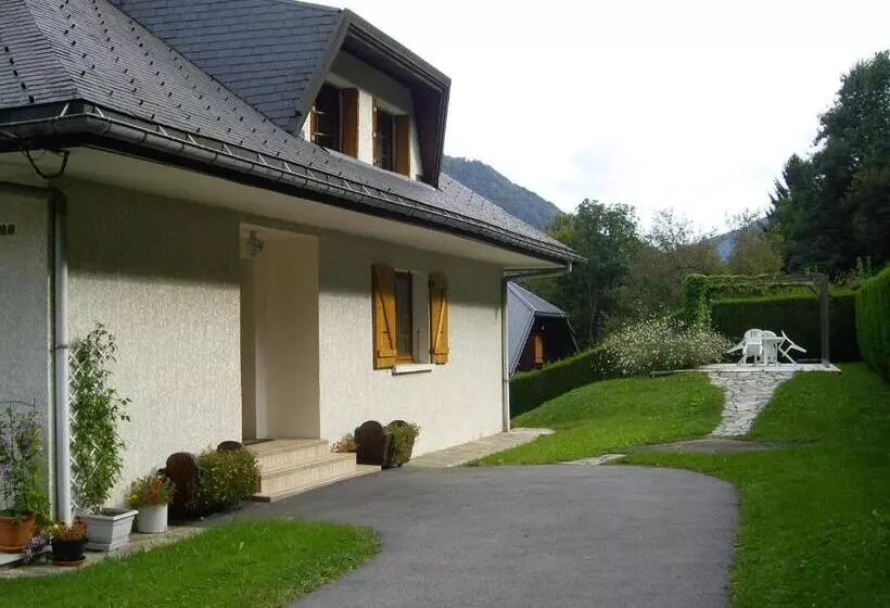 ベッドアンドブレックファースト Chambres D Hôtes Les Pierres Taillées