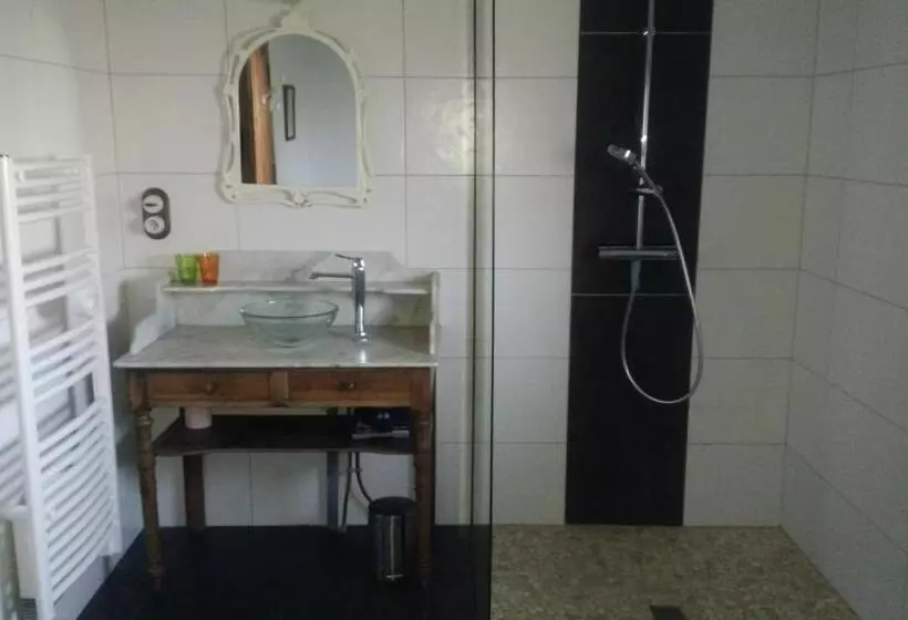 ベッドアンドブレックファースト Chezlesgoyp