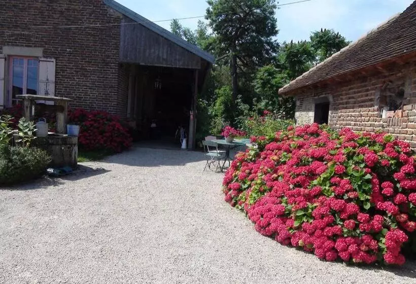 ベッドアンドブレックファースト Chezlesgoyp