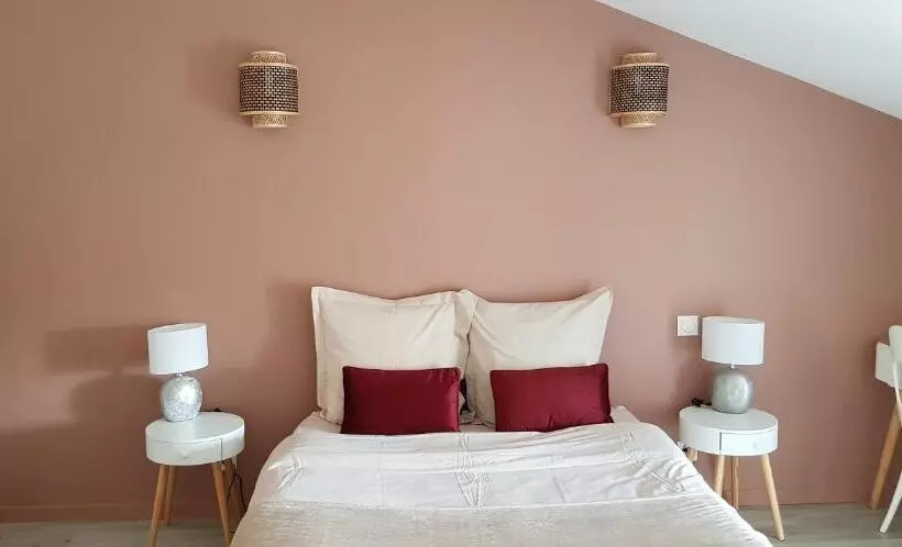 ベッドアンドブレックファースト Cour La Dame Chez Béatris Et Christophe Janson