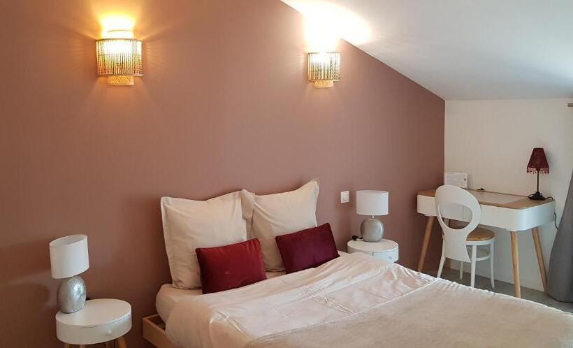 Bed and Breakfast Cour La Dame Chez Béatris Et Christophe Janson