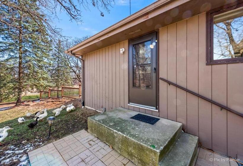 민박 Harmony Inn, Huntley Illinois