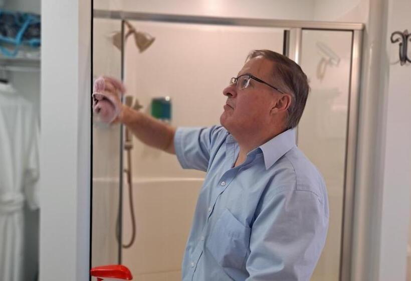 민박 Harmony Inn, Huntley Illinois