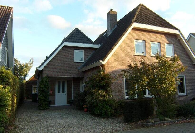 Bed and Breakfast In De Wolken