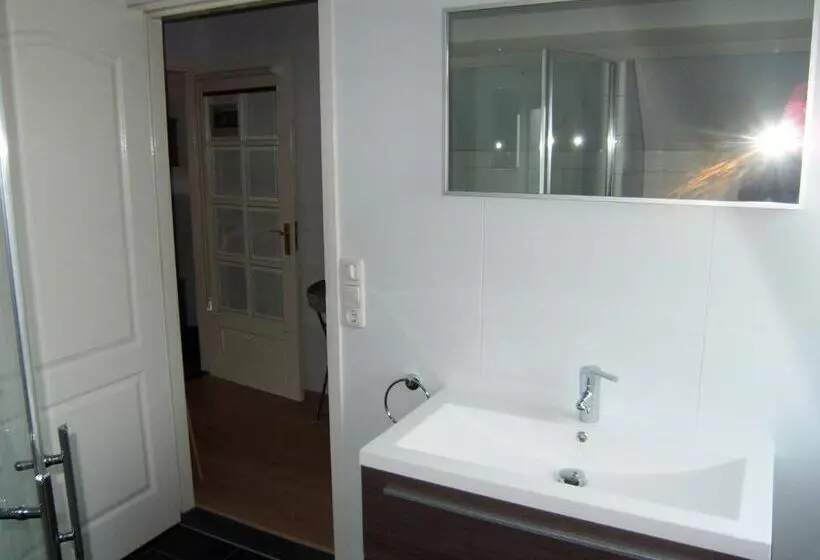 Aamiaismajoitus (B&B) In De Wolken