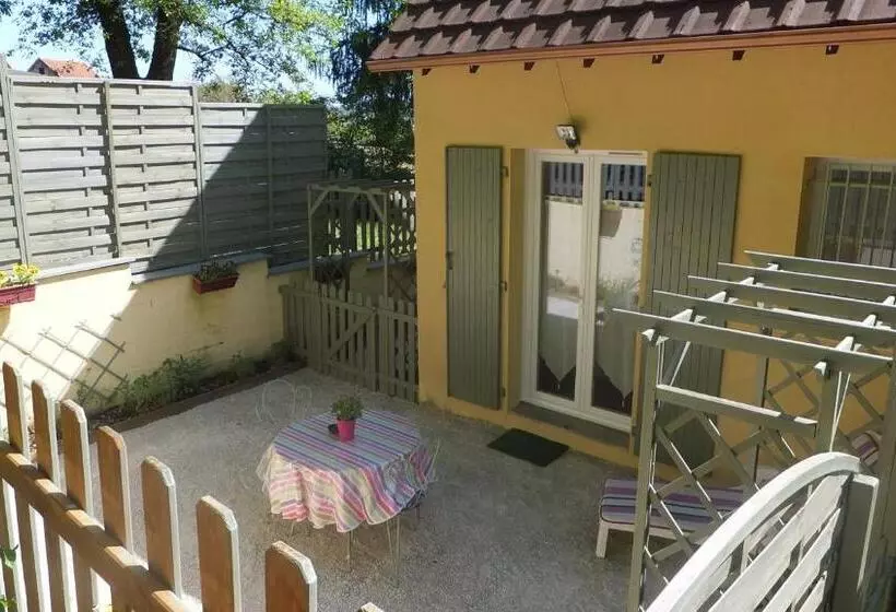 Aamiaismajoitus (B&B) Le Nid De Mésanges