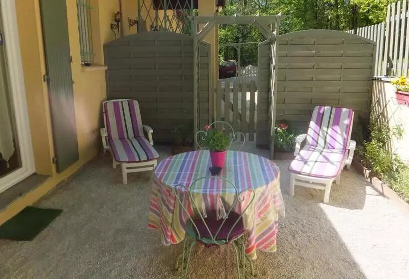 Aamiaismajoitus (B&B) Le Nid De Mésanges