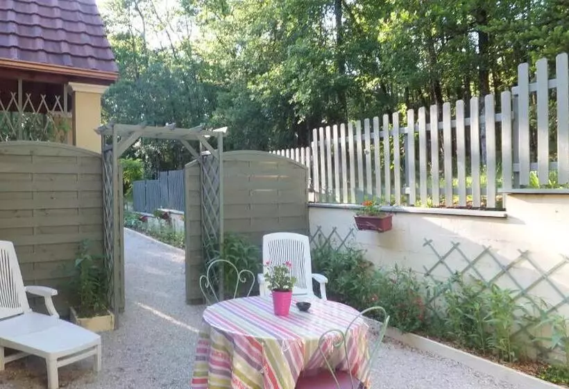 Aamiaismajoitus (B&B) Le Nid De Mésanges