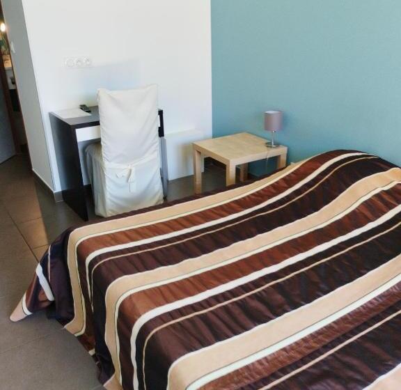 Отель Gite De Prejeurin