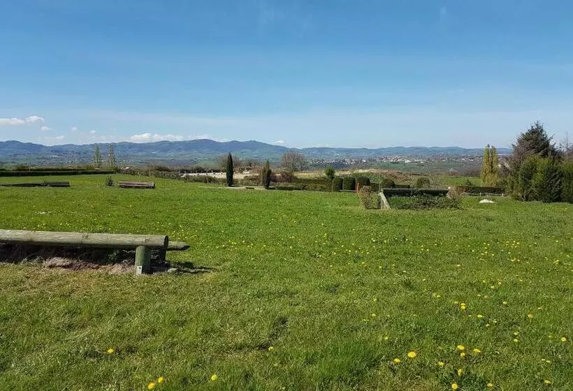 Hotelli Gite De Prejeurin