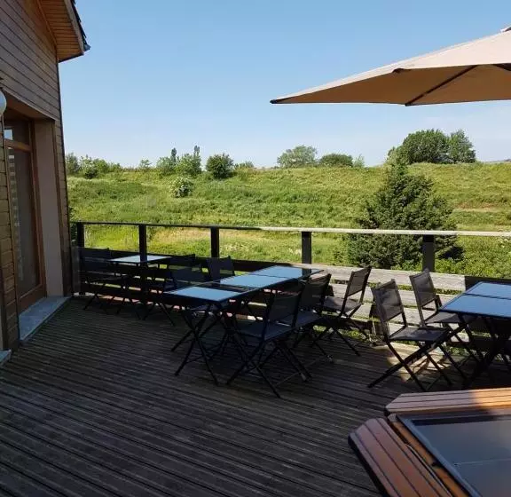 Hotelli Gite De Prejeurin