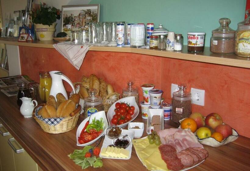 بنسيون Gästehaus Zieserl