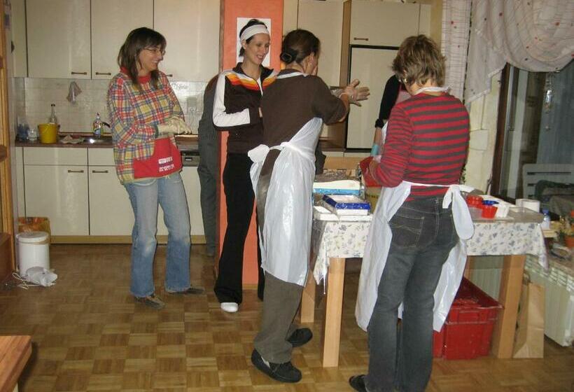 بنسيون Gästehaus Zieserl