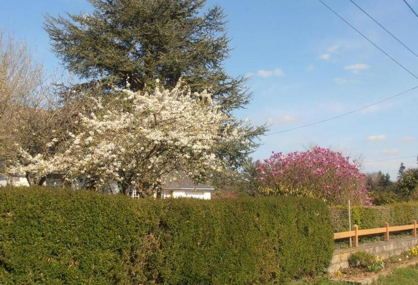 ペンション La Clôture