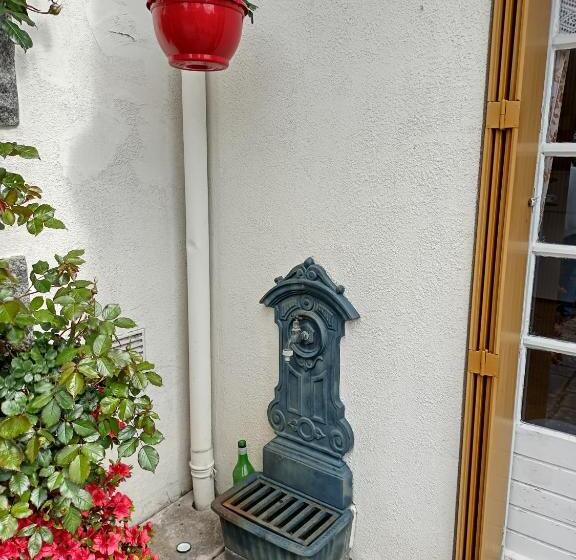 ペンション La Clôture