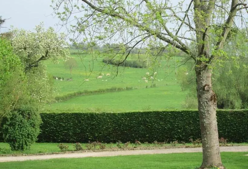 Majatalo Le Clos De La Perdrix