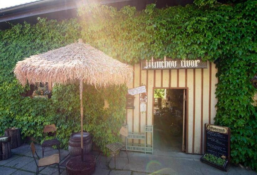 ペンション Mníchov Dvor