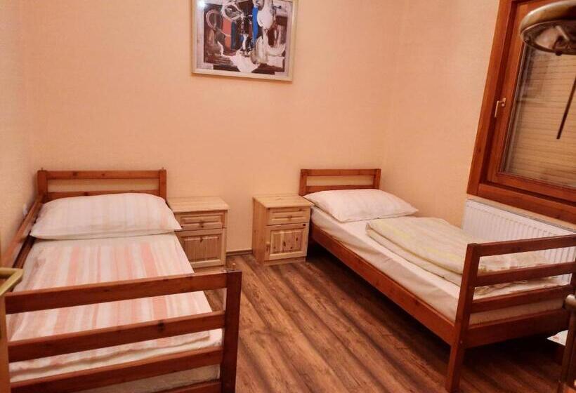 Pensjonat Méz Bor Szálló