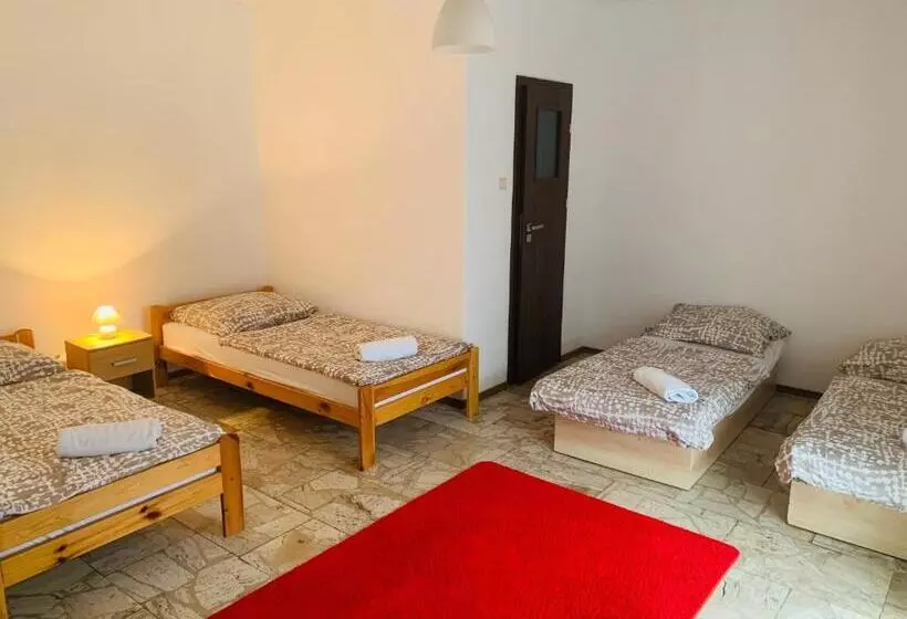 Majatalo Penzión Music