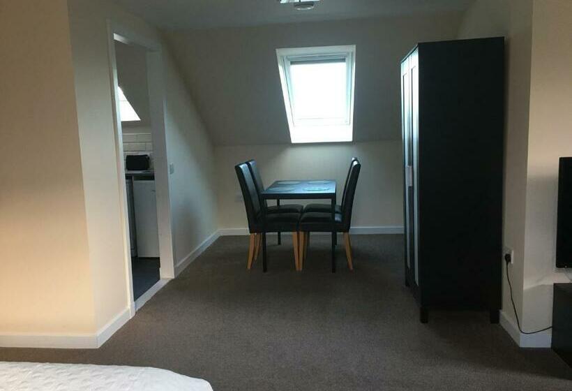 Pensione Runa Guest House