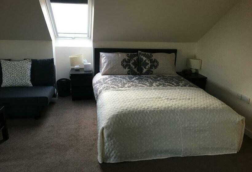 Pensione Runa Guest House