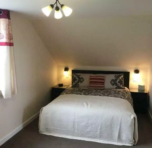 Majatalo Runa Guest House