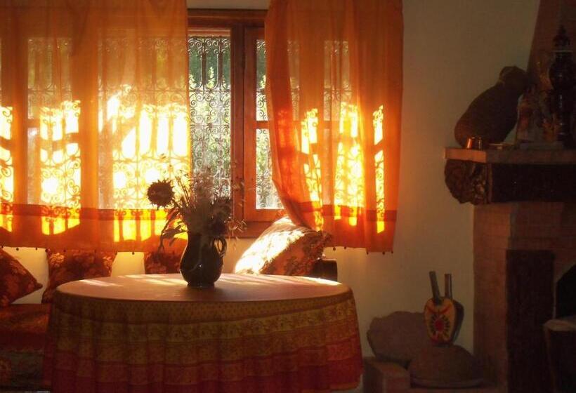 Pension (Hôtel basse catégorie) Safranière Du M  Goun