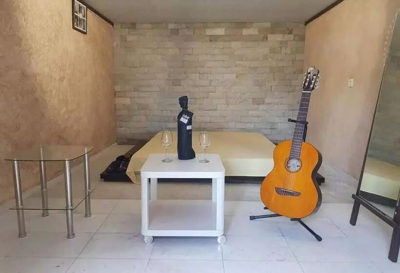 ペンション Wine Boutique Complex ,,hrisimov