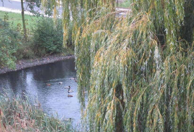 פנסיון Zimmervermietung Zum See