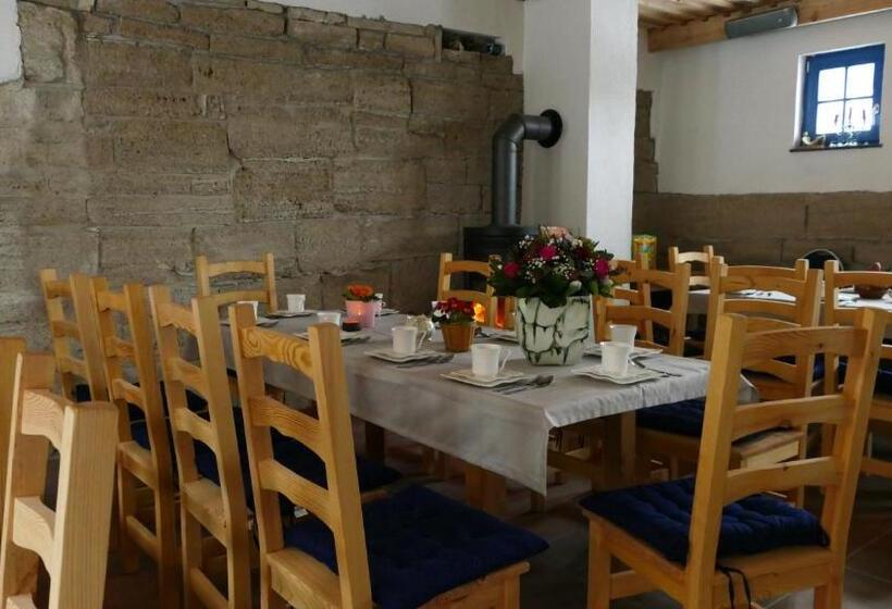 فندق صغير Hainich Zeit